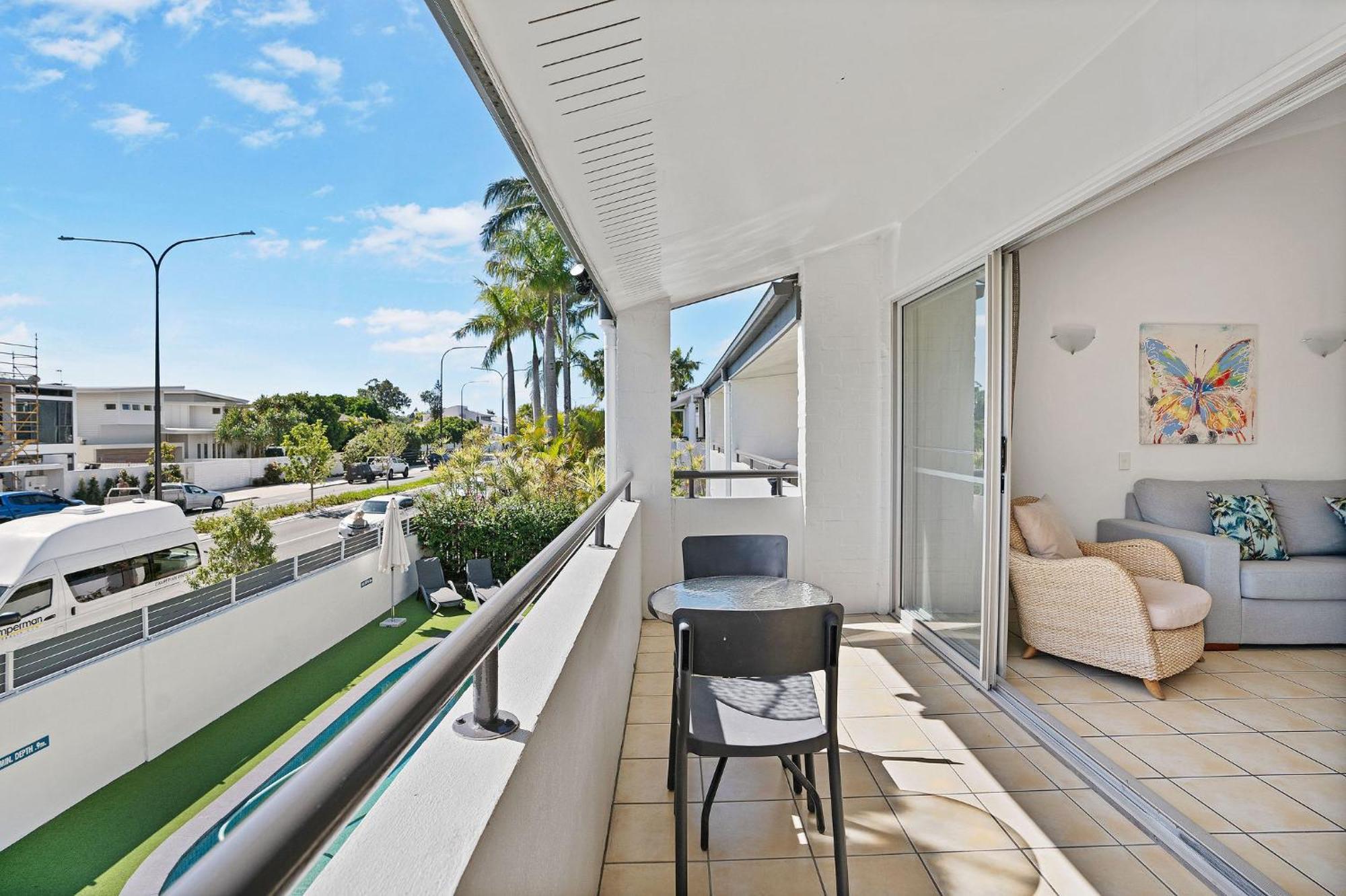 Noosa Parade Holiday Inn Exterior photo